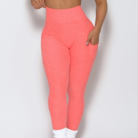 Bombshell Sportswear - Picture 3 of 3